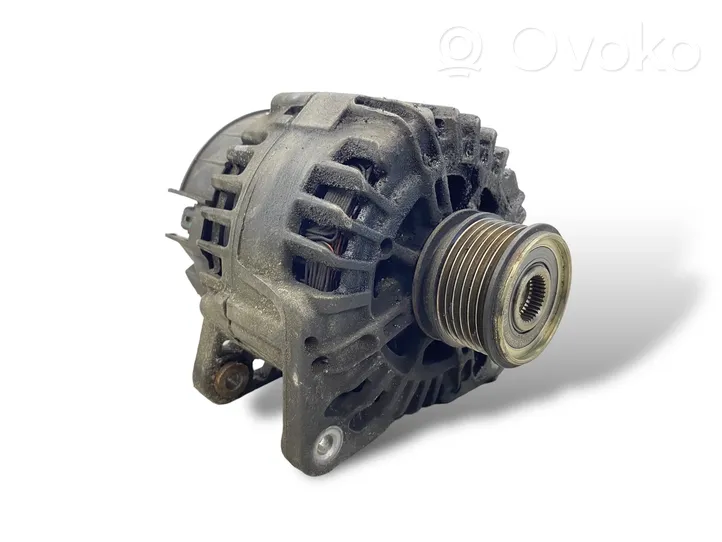 Renault Megane III Generatore/alternatore 231000026R