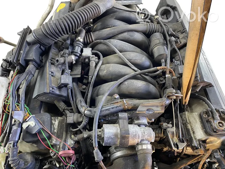 BMW 7 E38 Engine M60B30