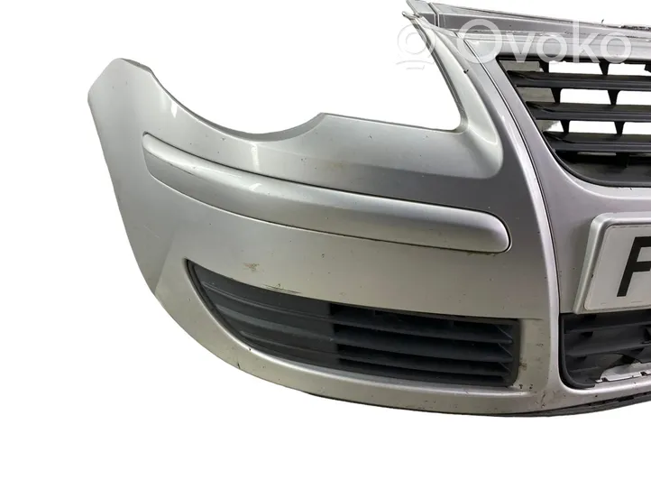 Volkswagen Polo IV 9N3 Front bumper 