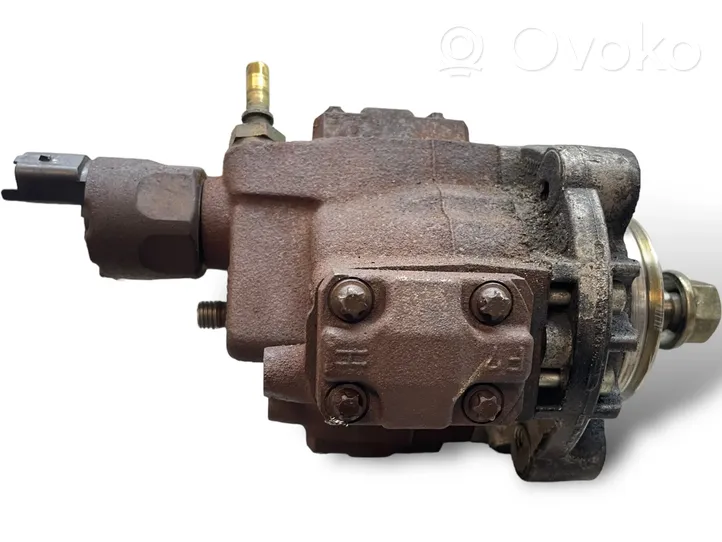 Ford Focus Polttoaineen ruiskutuksen suurpainepumppu 4M5Q9B395AE