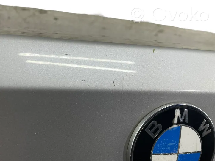 BMW 3 E90 E91 Takaluukun/tavaratilan kansi 