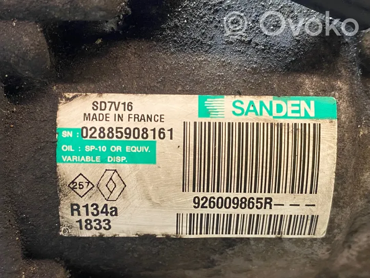 Nissan Qashqai Oro kondicionieriaus kompresorius (siurblys) 926009865R