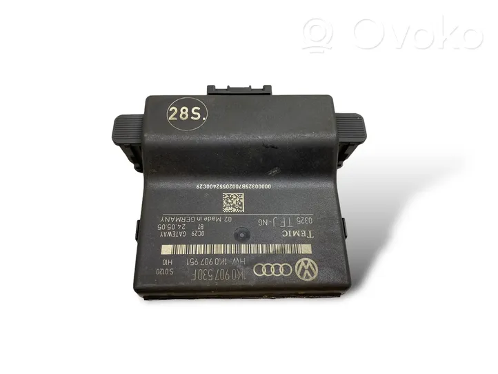 Volkswagen Golf Plus Gateway control module 1K0907530F