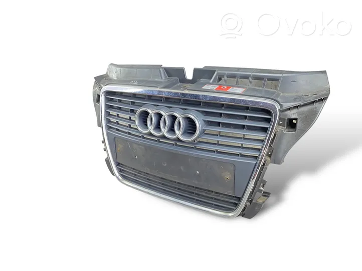 Audi A3 S3 A3 Sportback 8P Grille calandre supérieure de pare-chocs avant 4B0010157D