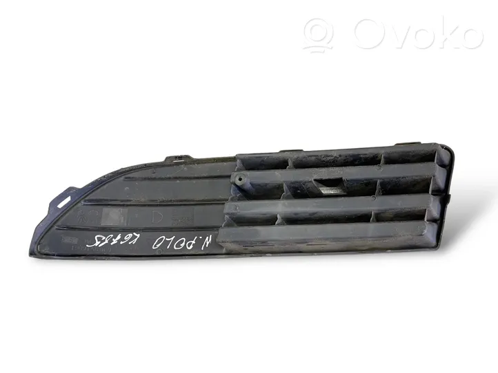 Volkswagen Polo IV 9N3 Grille inférieure de pare-chocs avant 6Q0853666E