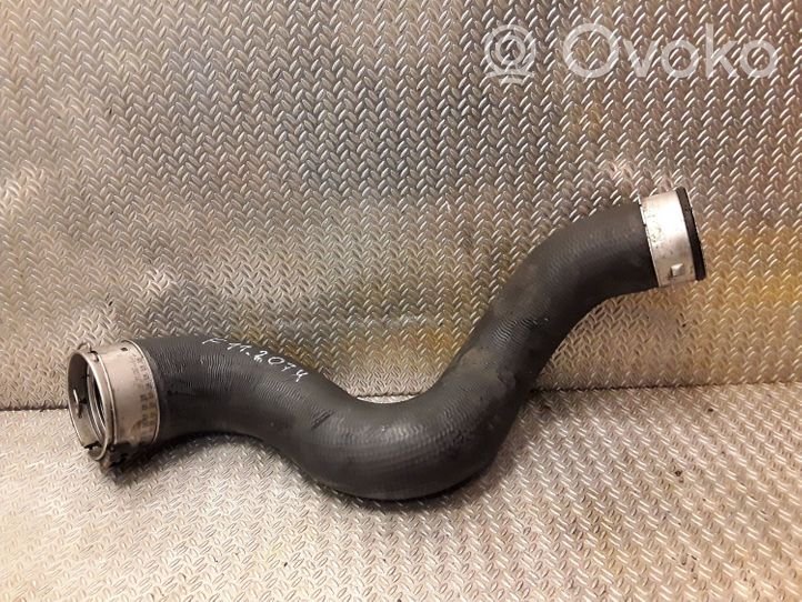 BMW 5 F10 F11 Tube d'admission de tuyau de refroidisseur intermédiaire 8513289