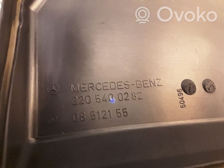 Mercedes-Benz CL C215 Pokrywa skrzynki bezpieczników 2205400282