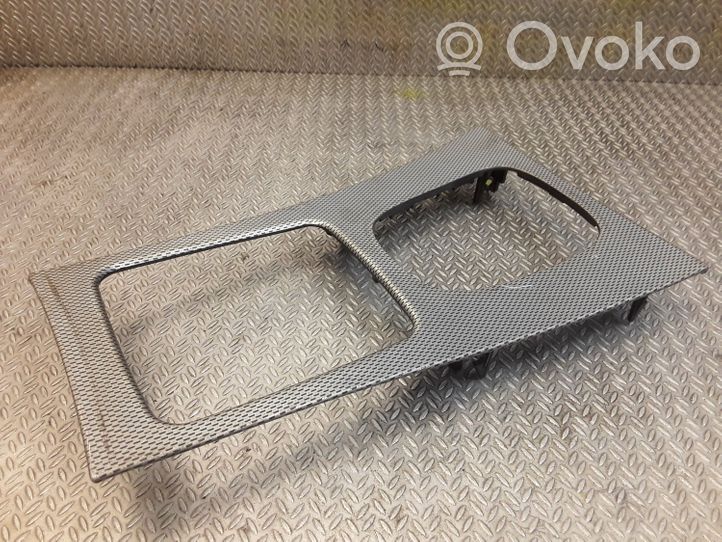 Mercedes-Benz CLC CL203 Rivestimento in plastica cornice della leva del cambio 2036802239