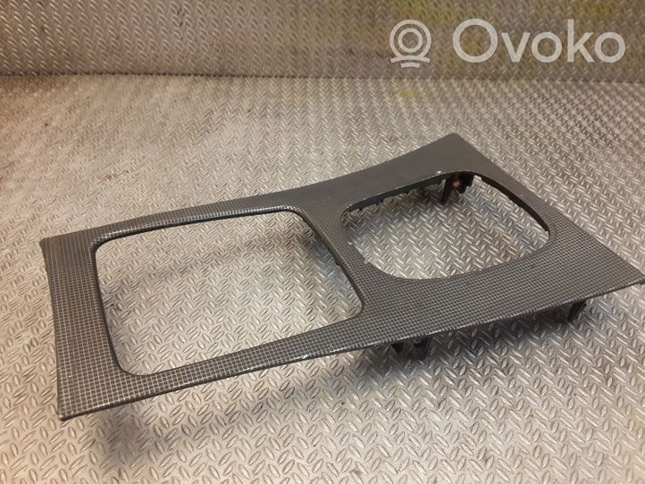 Mercedes-Benz C W203 Rivestimento in plastica cornice della leva del cambio 2036809239