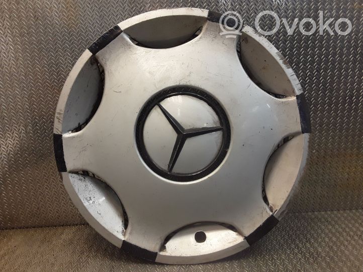 Mercedes-Benz C W202 R12 wheel hub/cap/trim 2024010024