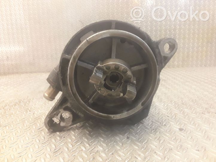 BMW 7 E38 Vacuum pump 2246126