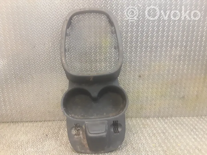 Opel Corsa D Consola de plástico de la palanca de cambios 13205815