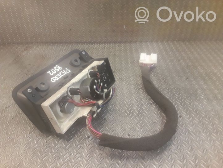 Mitsubishi Pajero Salona ventilatora regulēšanas slēdzis MR500175