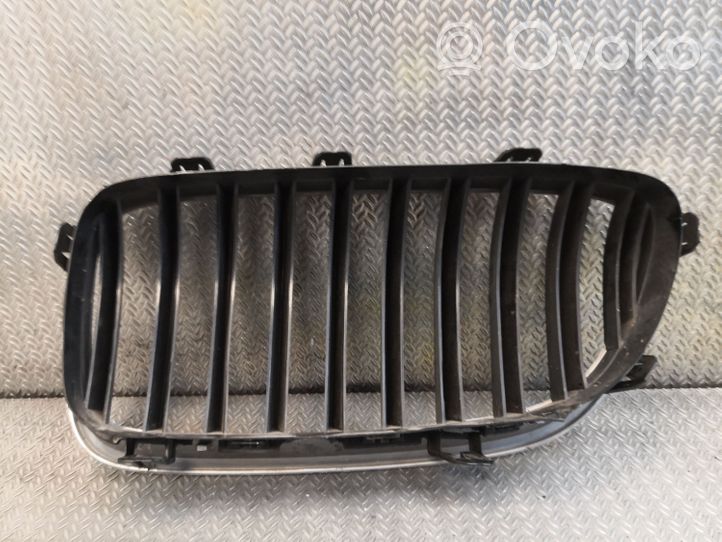 BMW 5 F10 F11 Grille de calandre avant 7412324