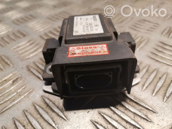 Mercedes-Benz E W210 Yaw turn rate sensor 0015404517