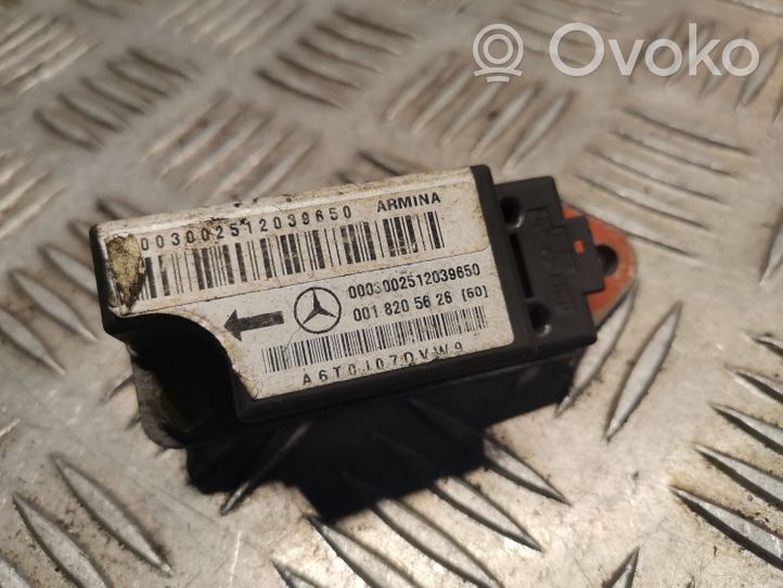 Mercedes-Benz E W210 Sensore d’urto/d'impatto apertura airbag 0018205626