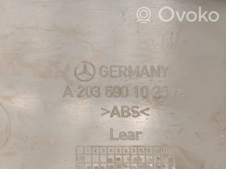Mercedes-Benz C W203 (A) Revêtement de pilier 2036901025