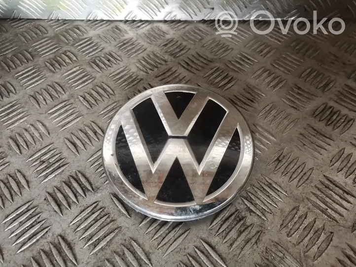 Volkswagen Touareg III Logotipo/insignia/emblema del fabricante 760853601A