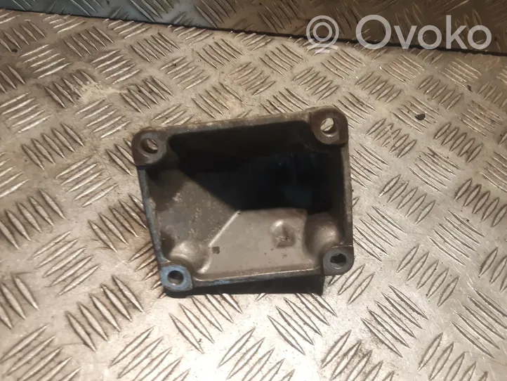 Mercedes-Benz SLK R170 Soporte de montaje del motor (Usadas) 1112231104