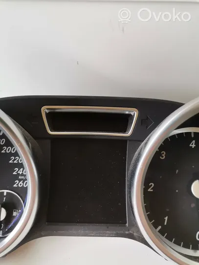 Mercedes-Benz ML W166 Speedometer (instrument cluster) 0263683192