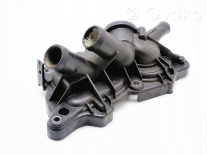 Volkswagen Golf VII Thermostat housing 04E121600BD