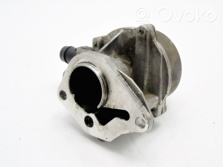 Renault Clio II Vacuum pump 8200441204