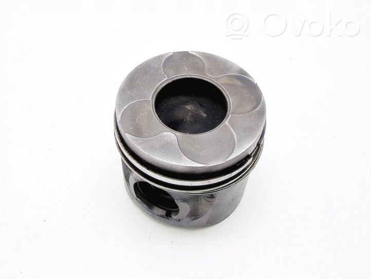 Peugeot 607 Piston 85L105