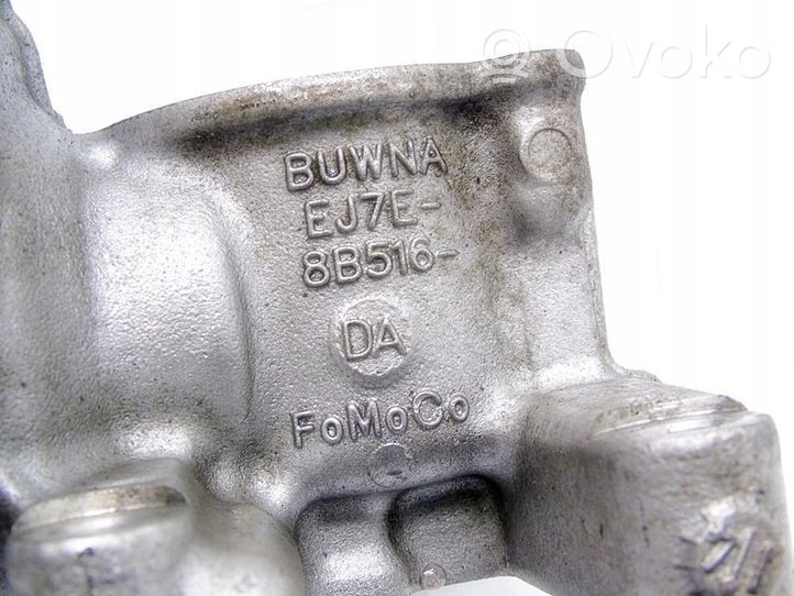 Ford Focus Boîtier de thermostat EJ7E-8B516-DA EJ7E8B516DA