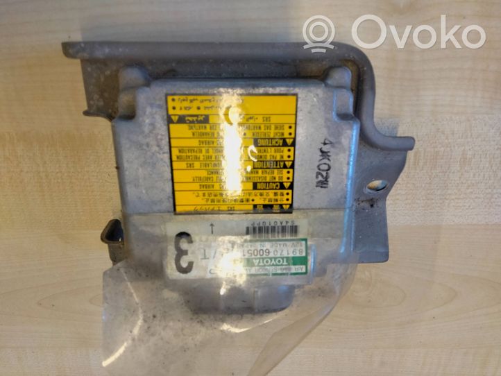 Toyota Land Cruiser (J100) Sterownik / Moduł Airbag 8917060051