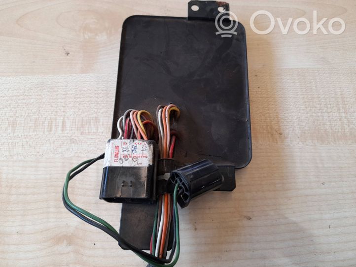 Land Rover Range Rover P38A Module de commande suspension pneumatique arrière E312430015