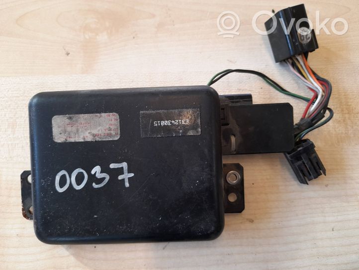 Land Rover Range Rover P38A Module de commande suspension pneumatique arrière E312430015