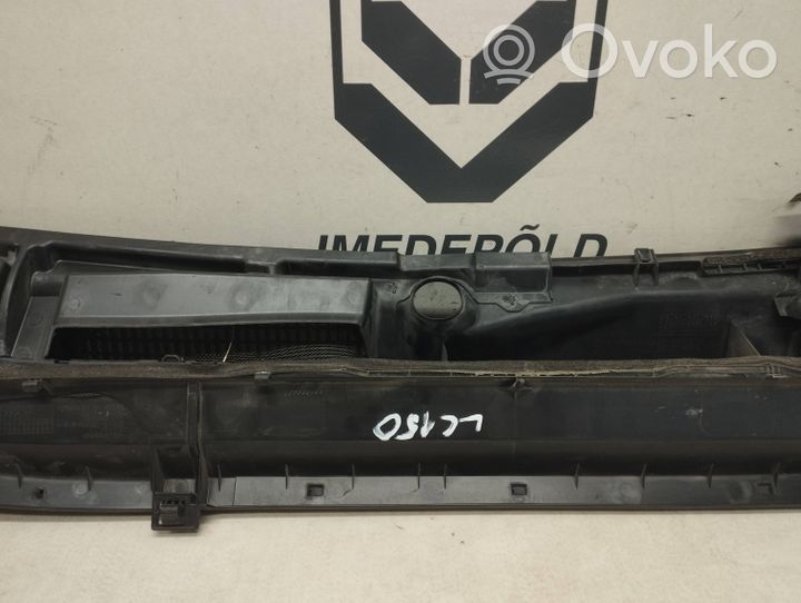 Toyota Land Cruiser (J150) Rivestimento del tergicristallo 5570860141