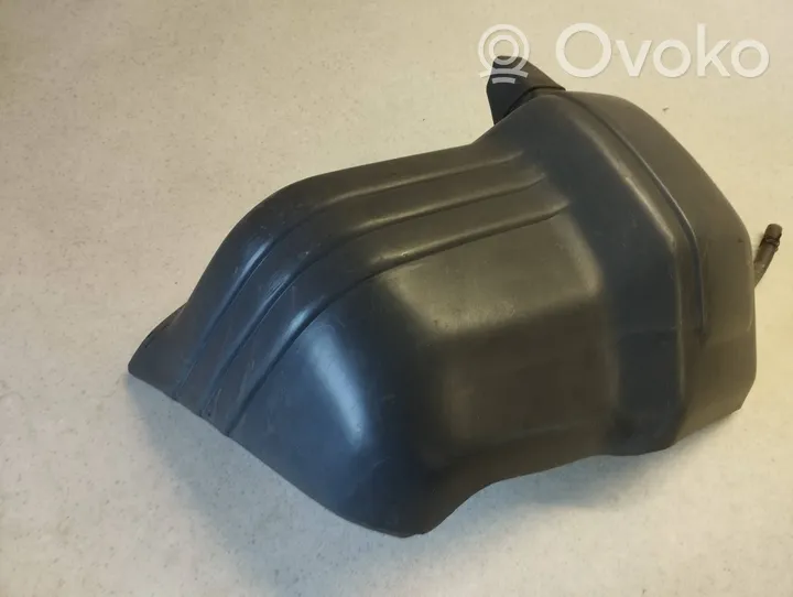 Mitsubishi Pajero Rivestimento del pannello parte angolare del paraurti anteriore MB679582