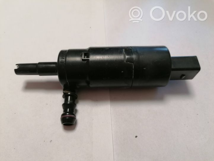 Volkswagen Golf IV Pompe lave-phares 1J0955681