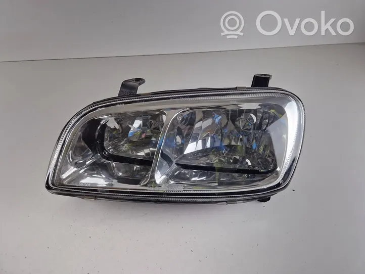 Toyota RAV 4 (XA10) Lampa przednia 205248