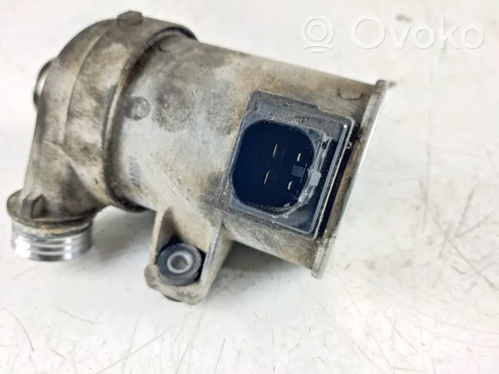 BMW X5 F15 Pompe de circulation d'eau 8625097