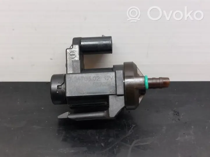 BMW 1 F20 F21 Turboahtimen magneettiventtiili 