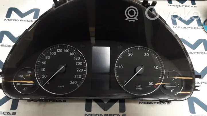 Mercedes-Benz C W203 Compteur de vitesse tableau de bord 