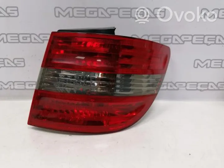 Mercedes-Benz B W245 Lampy tylnej klapy bagażnika 