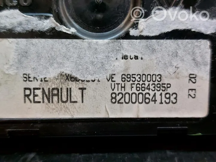 Renault Clio II Ilmastoinnin ohjainlaite 