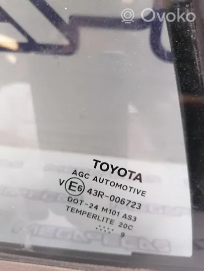 Toyota Auris 150 Основное стекло задних дверей 