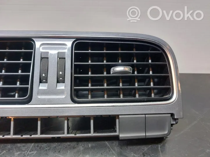 Volkswagen Polo V 6R Grille de calandre avant 