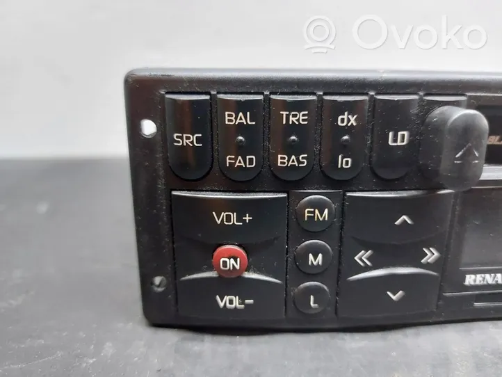 Renault Laguna I Radio/CD/DVD/GPS head unit 