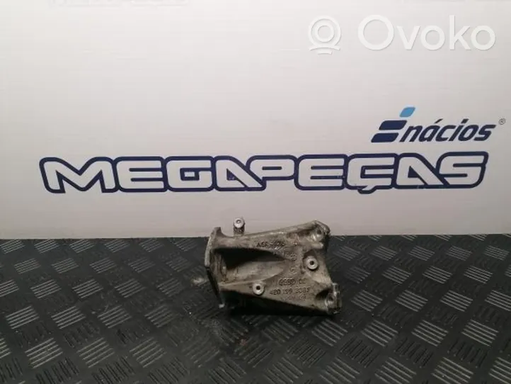 Audi R8 42 Engine mount bracket 