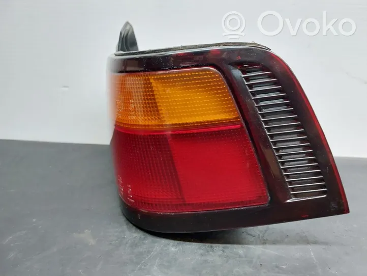 Honda Concerto Lampy tylnej klapy bagażnika 