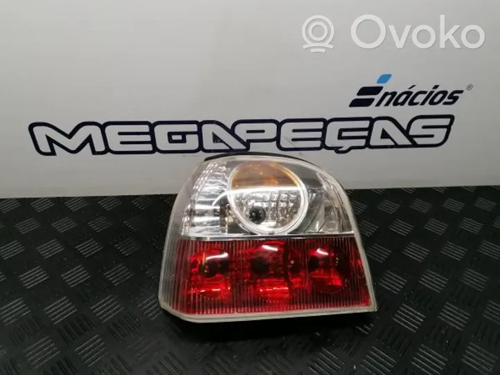 Volkswagen Golf III Lampy tylnej klapy bagażnika 