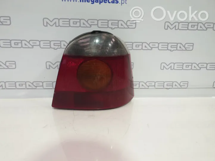 Renault Twingo I Lampy tylnej klapy bagażnika 