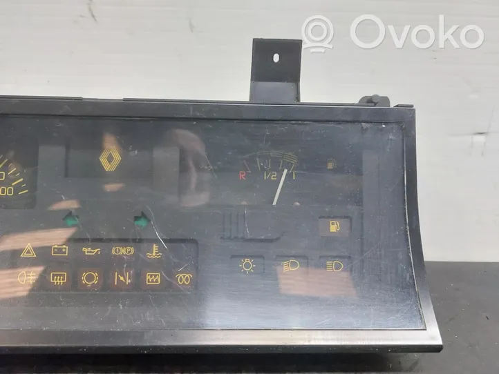 Renault 19 Compteur de vitesse tableau de bord 