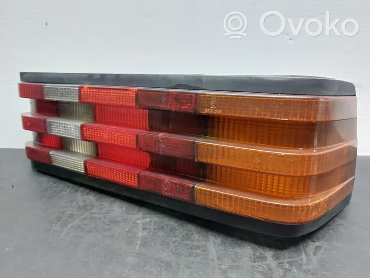 Mercedes-Benz 190 W201 Tailgate rear/tail lights 