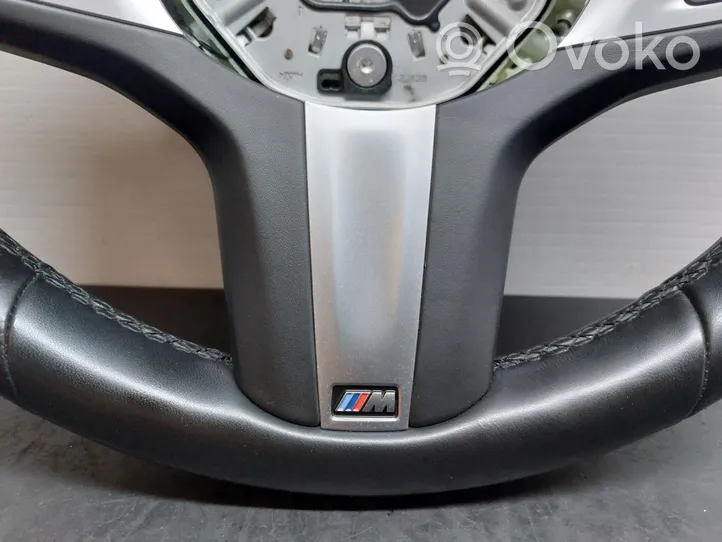 BMW 1 F40 Steering wheel 